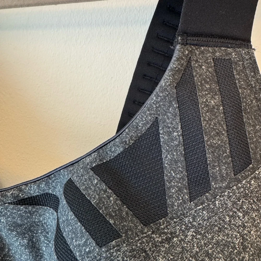 Livi 40G Adjustable Shoulder Max Support Underwire Sports Bra Full Coverage 0016 - Picture 5 of 14